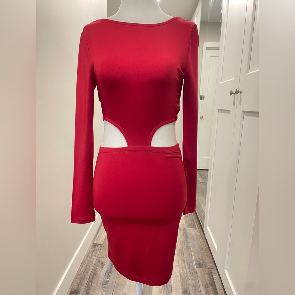 Red Long Sleeve Bodycon Dress with Cut Out